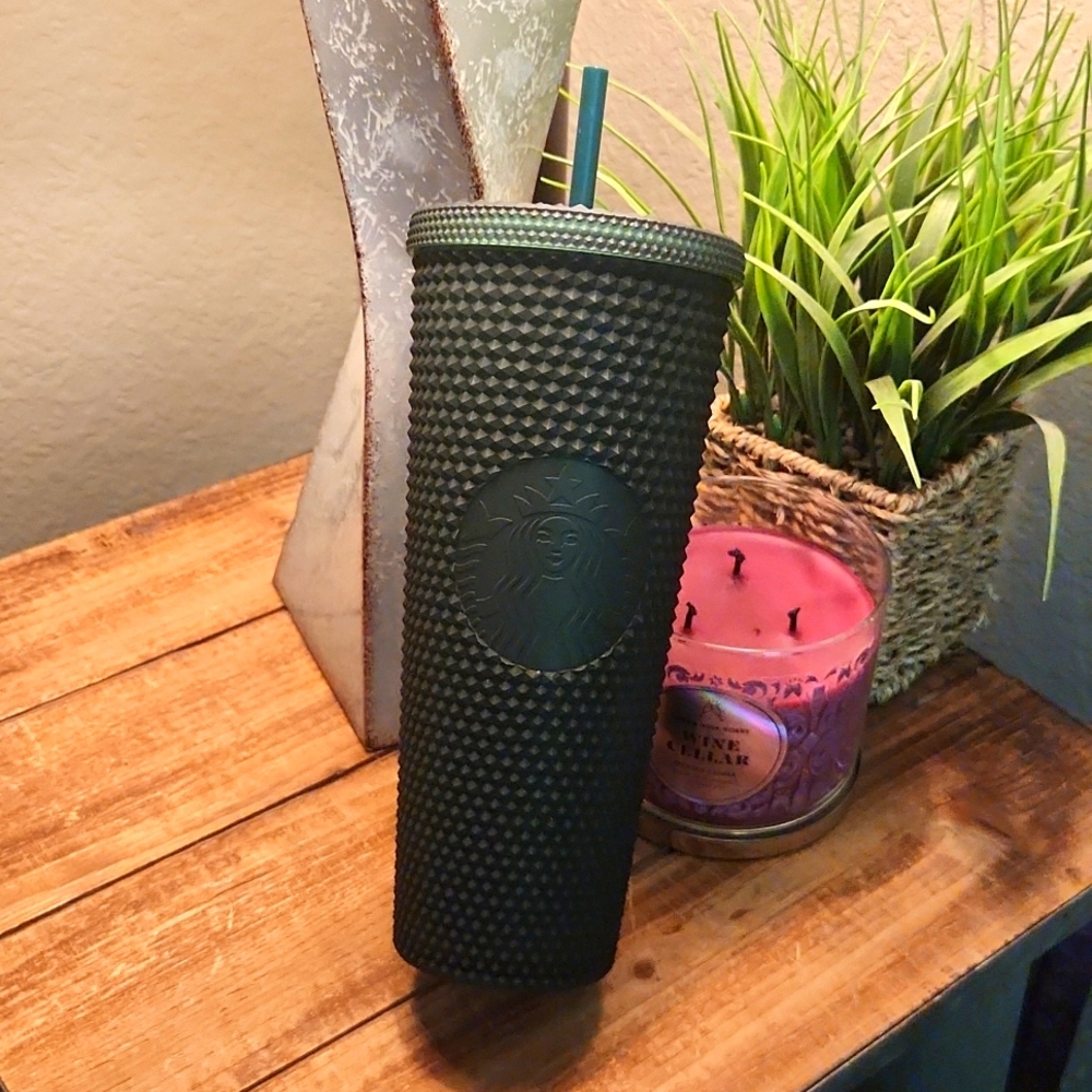 2022 RARE Starbucks Winter Matte Dark Green Studded  Tumbler 24oz